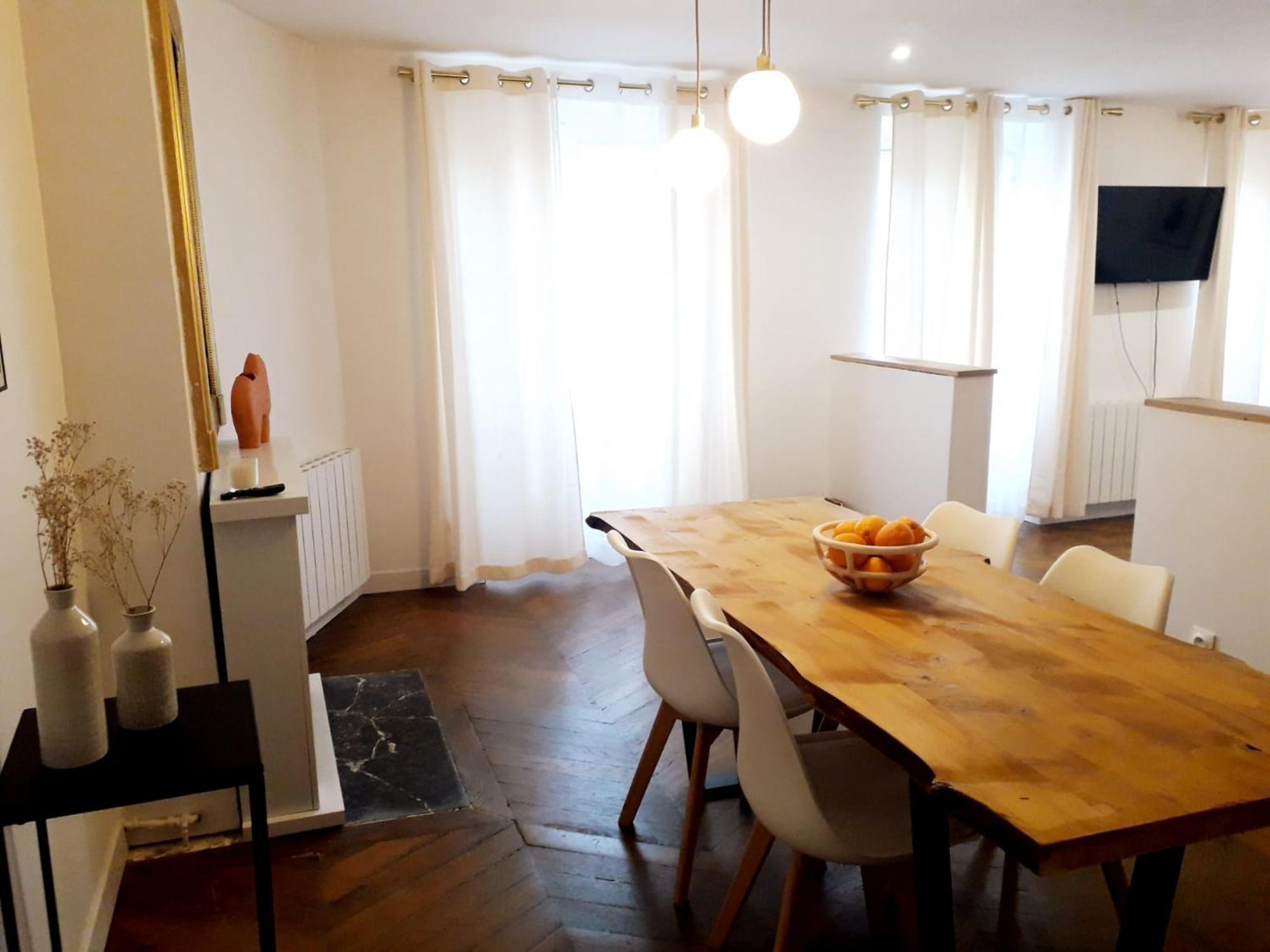 Champs Elysees Luxury Appartement